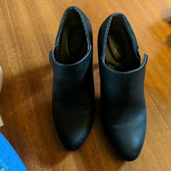 Booties - Picture 3 of 3